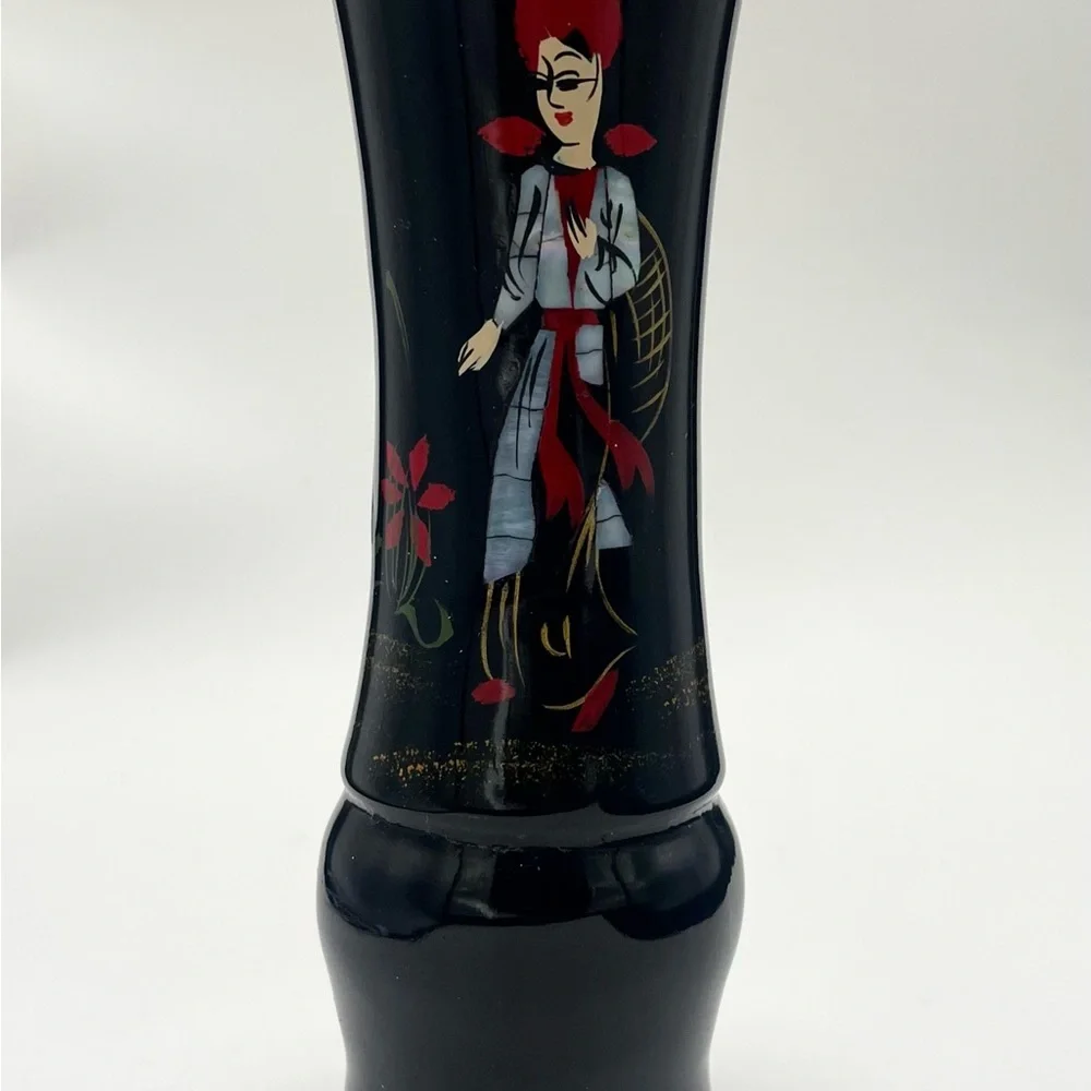 Vintage Vase Black Hand Painted Lacquer‎ Abalone Shell Inlay Fashion Women 7”